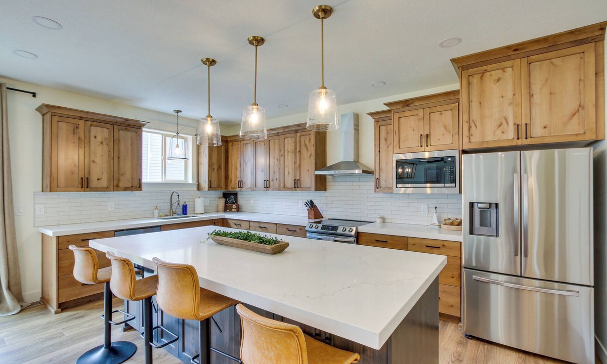 Garden City Cottage | Spacious Utah Home w/Hot Tub < 1 Mi to Bear Lake!