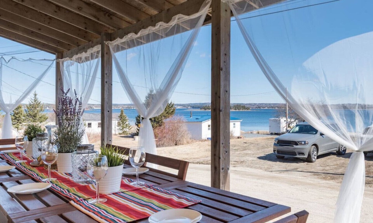 Western Shore House | Spyglass Seasted | Stunning Ocean Views & Coastal Comfort