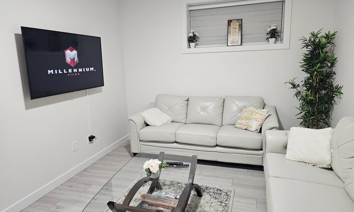 Southwest Edmonton Apartment | Stay in Style - Guest Suite - 2bedroom/2bath in Windermere Community