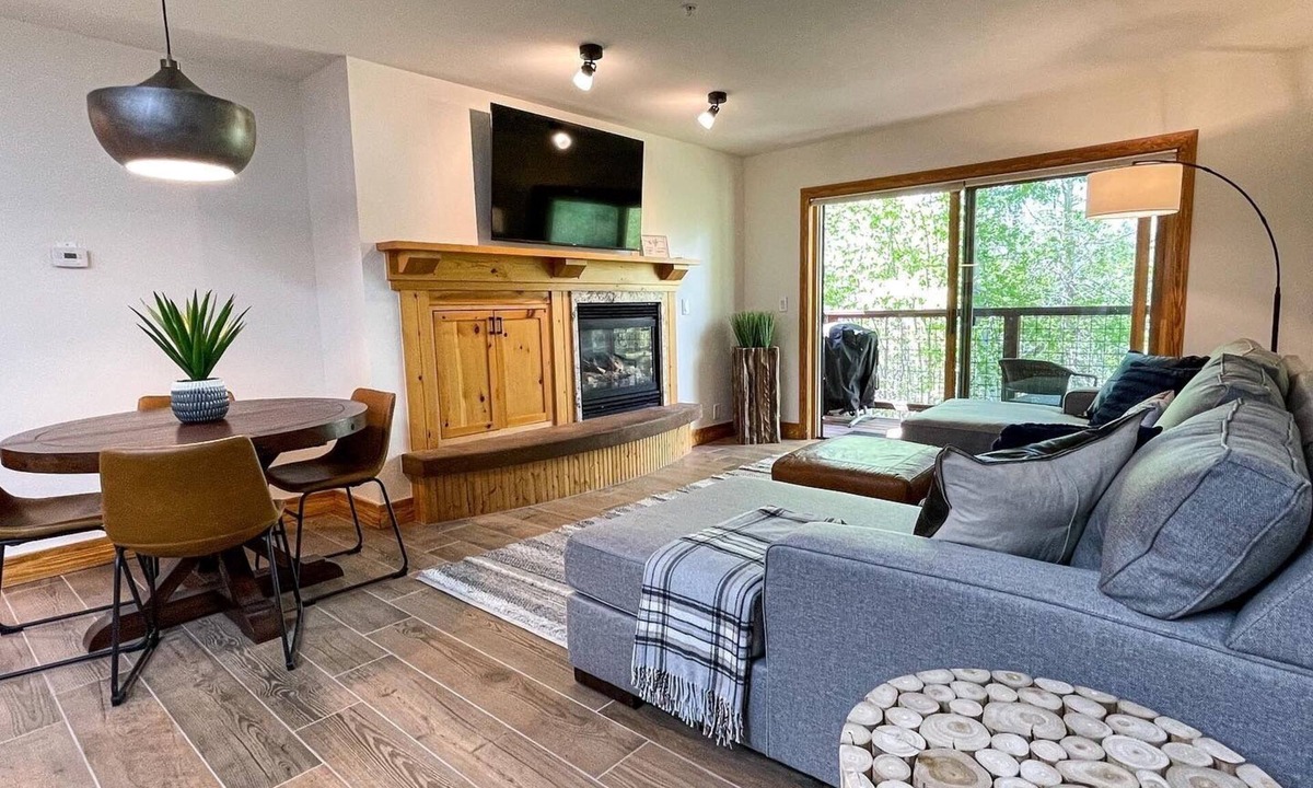 Driggs Condo | Targhee Creekside Condo - direct shuttle service to Targhee!