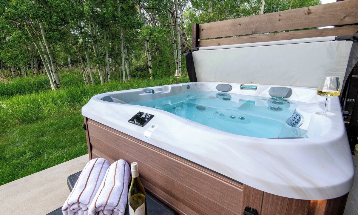Driggs Condo | Teton Homestead: Driggs Luxury Retreat + Hot Tub