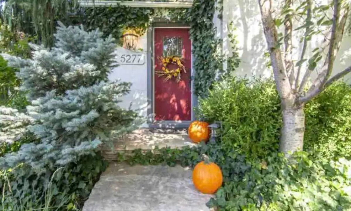 Holladay House | The Cottage Vacation Rental in Holladay