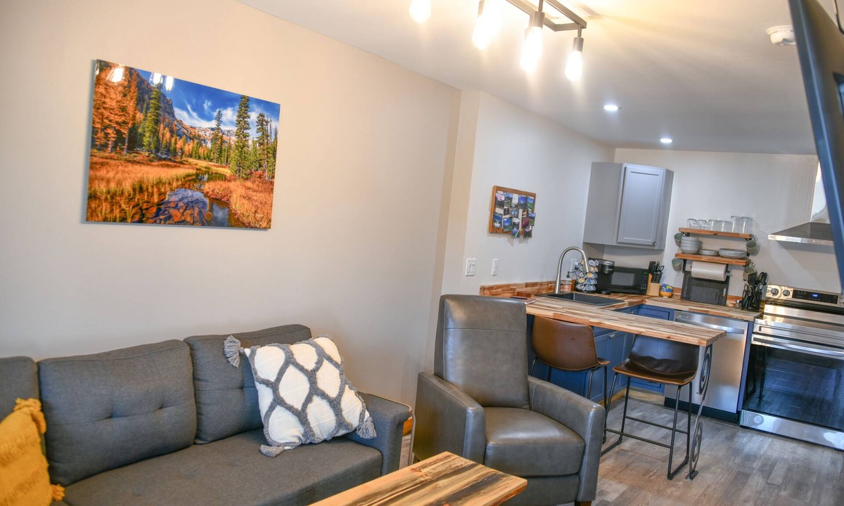 Darby Hotel | The Darmont Hotel and Suites