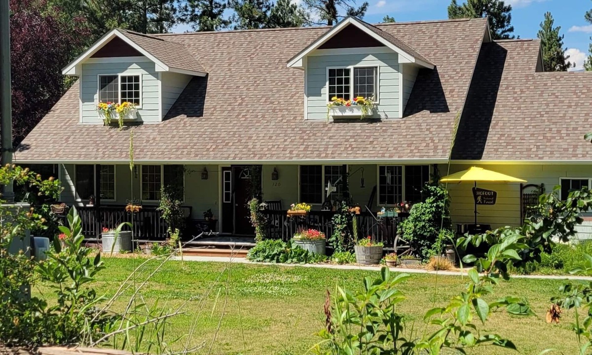 Victor House | The Farmhouse In The Mountains- Front Porch
