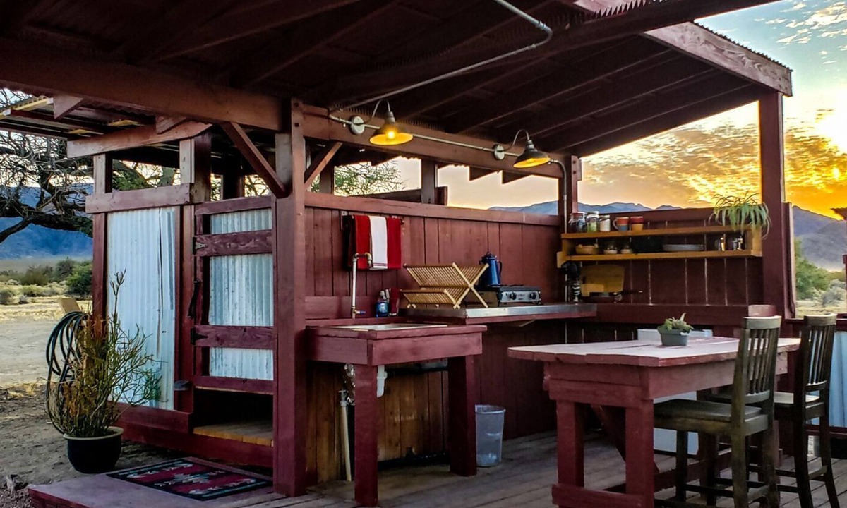 Sandy Valley RV Rental | Tipi in the Mojave Desert near Las Vegas/Ravens Nest