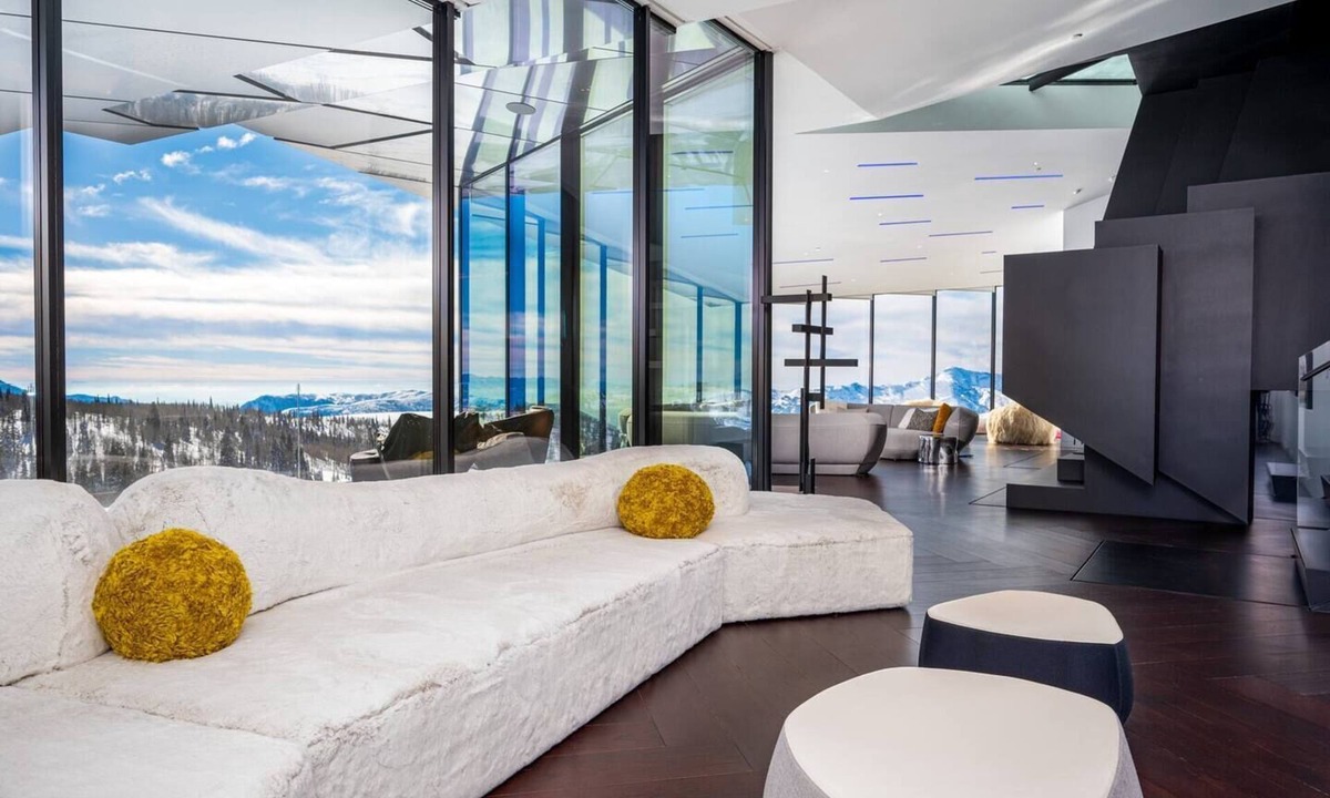 Eden House | Top of the World Chalet | On the Slopes of Powder Mountain