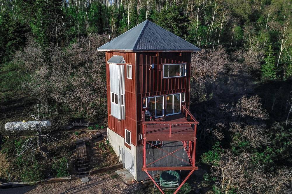 Tollgate Canyon Cabin | Unique Tower Cabin Rental with Panoramic Views of Park City, Utah