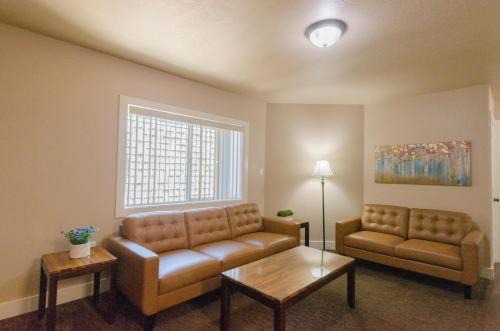 Logan Apartment | Updated condo in Logan