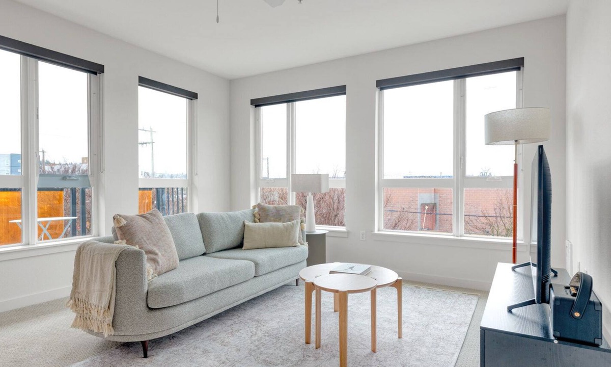 West Woodland Apartment | Upscale Ballard 2BR w/ BBQ, Lounge & W/D, onsite retail, by Blueground
