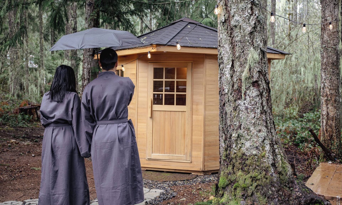 Hoodsport House | Wellness Retreat at Lake Cushman. Sauna, Cold Plunge, Fire Pit