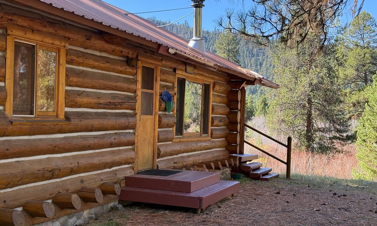 Darby Cabin | Wilderness, wildlife, and fishing cabin - The Ponderosa at Alta Ranch