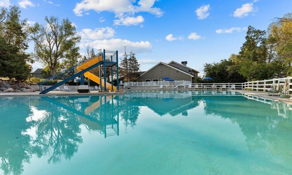 Wolf Creek Resort | Wolf Creek | Cozy Ski Retreat | Pool + Ski