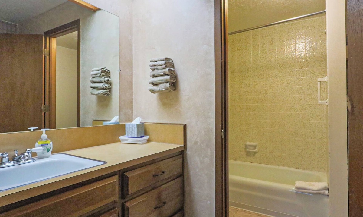 Lava Hot Springs Condo | Wonderful Studio condo in Lava Hot Springs for a relaxing stay