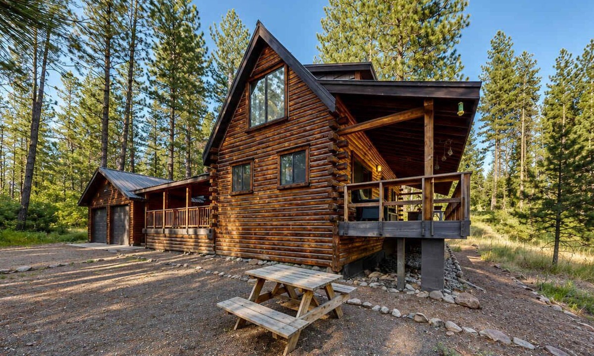 New Meadows Cabin | Woodland Chalet Near Brundage Mountain