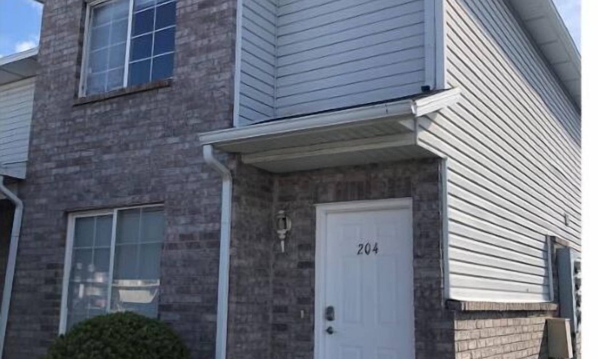 Clearfield House | Your Second Home. Big 2 Bedroom and 2 bathroom.