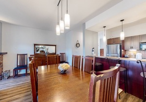 Convenient & Homey Condo w/Free WiFi & Gas Grill - Walk to Blue Mountain Village in The Blue Mountains