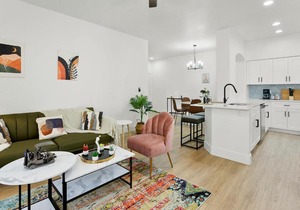 CozySuites at Glendale in Glendale