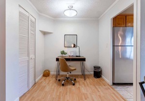 Electic Downtown 1B Condo by Convention Center in Seattle