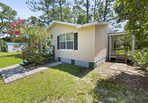 "Gone to the Beach" | Pet-Friendly | Eclectic-Style Vacation Rental | Located in Old Seagrove in Seagrove Beach