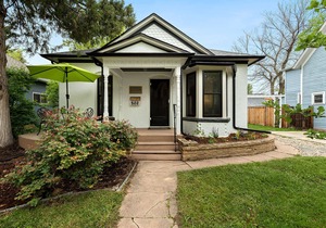 Lola House! Cozy Comfort, Prime Old Town Location in Fort Collins