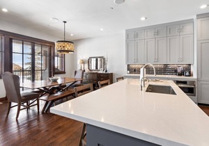 Silver Star 33 | Community Pool Access in Park City