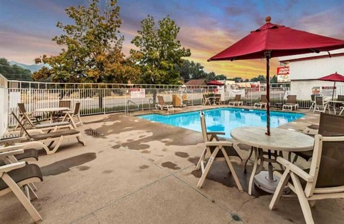 Ogden Apartment | 1 Full Bed | Non-Smoking