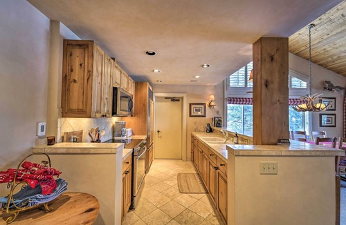 Elkhorn Condo | 1 Mi to Slopes: Sun Valley Ski Getaway!