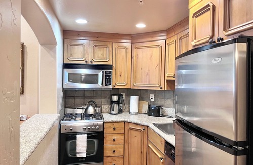 Zermatt Villa | 1083/85 | Upscale 2BR Villa | Near Park City Ski