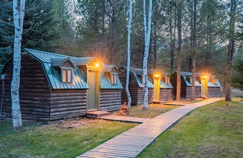 Ashton Cabin | 11 Acres on National Forest - Hot Tub - 5 Cabin Retreat Near Yellowstone