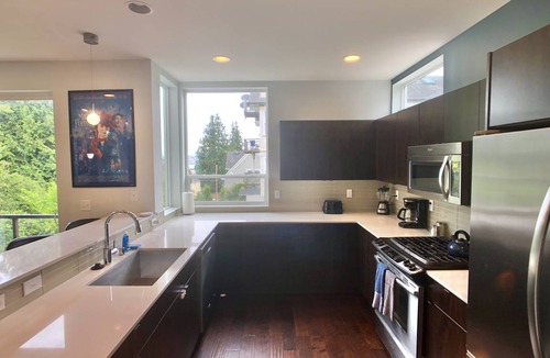 Fremont House | 152 m² House ∙ 3 bedrooms ∙ 8 guests