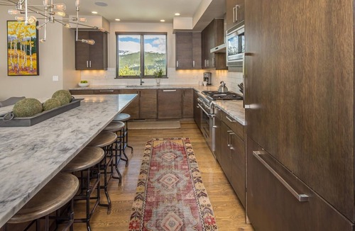 Big Sky House | 18 Alpine Bend (6-Bedroom Home) with Mountain view by Moonlight Basin Lodging