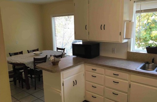 Idaho Falls House | 1949 Sweet Sage House by Temple, Airport, Downtown, I-15