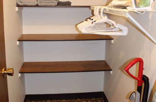 Fargo Apartment | 2 Bed, 1.5 Bath short and long term furnished rental in Fargo, ND.