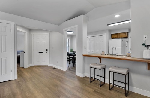 Mountain Home House | 2 Bed 2 Bath House - walkable to Downtown Mountain Home