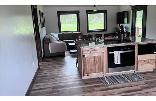 Huson House | 2 bed 2 bath just 15 minutes from Frenchtown in Ninemile Valley w/sauna pets ok