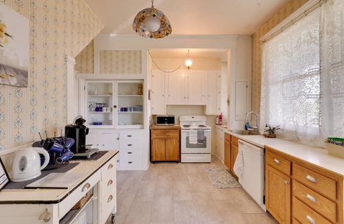 West Clarkston-Highland House | 2 Mi to River: Historic Clarkston Home w/Views!