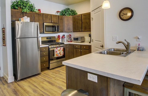 Providence Apartment | 2 Mi to Zootah: Providence Townhome w/Fireplaces
