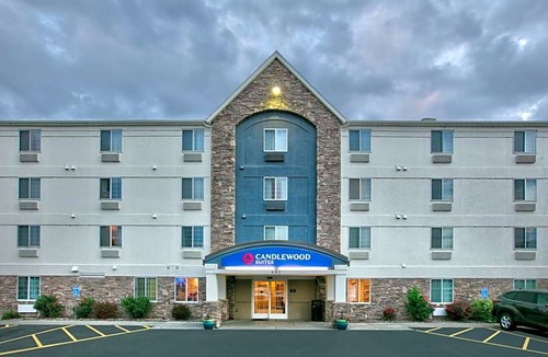 Idaho Falls Hotel | 2-Star Hotel ∙ Candlewood Suites Idaho Falls, an IHG Hotel