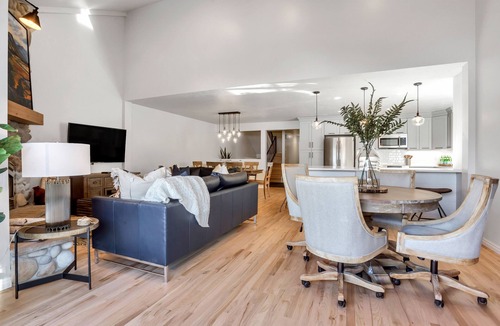 Cottonwood Heights Condo | 2019 COMPLETELY RENOVATED CRCC MOUNTAIN MODERN! ALTA,SNOWBIRD,BRIGHTON,SOLITUDE