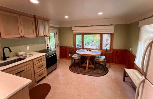Snowbird Cottage | 2BR/2BA Cabin + Separate Loft | Walk Next Door