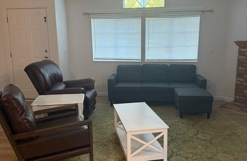Golconda House | 3 bed 2 bth corporate housing in Winnemucca.
