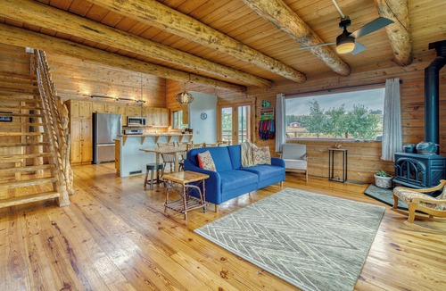 Stanley Cabin | 3-bedroom cabin in fantastic Stanley with WiFi