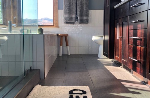 South Park House | 3 Ski Resorts surround this 2 bed, 2 bath guesthouse with mountain views!