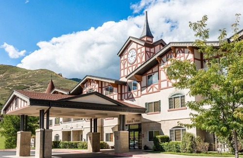 Zermatt Villa | 3055/57 | 2BR Upscale Villa | Near Park City Ski
