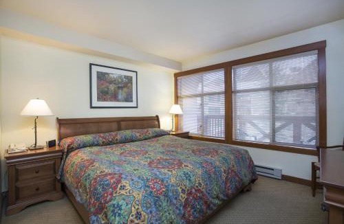 Snowbird Apartment | 3304 - One Bedroom Den Standard Powderhorn Lodge