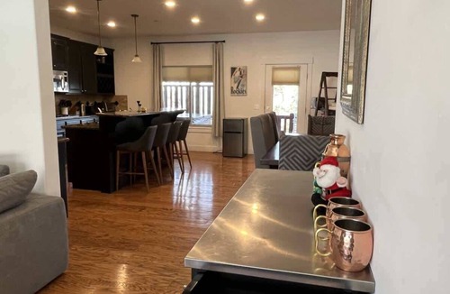 Bear Hollow Village House | 4 Bedroom 3 Bathroom, Hot Tub Minutes from Slopes