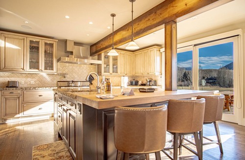 Sun Valley House | 4BD Fairway Twelve Retreat + Resort Amenities