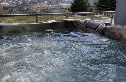 Wolf Creek House | 5 Bedroom, 4 Bath Beautifully Decorated Ski House