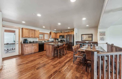 Bear Hollow Village House | 5 Bedroom 4 Bathroom, Hot Tub Minutes from Slopes