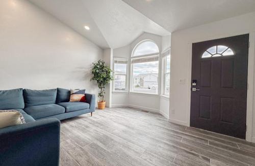 Downtown Salt Lake City House | 5 BR 3 Bath Home Centrally Located Near SLC Airport and DT